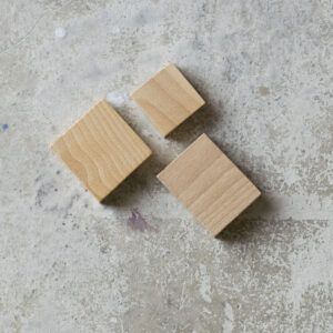 Tacos de madera para sellos