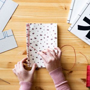Técnica de encuadernación DIY